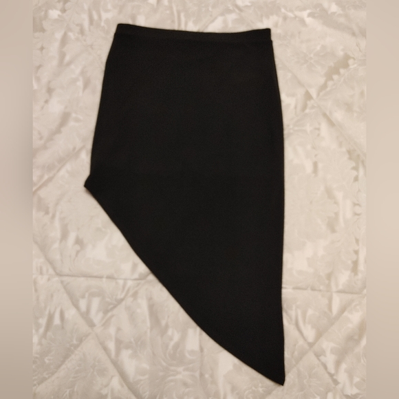 FOREVER 21 Asymmetrical Skirt - Picture 2 of 3
